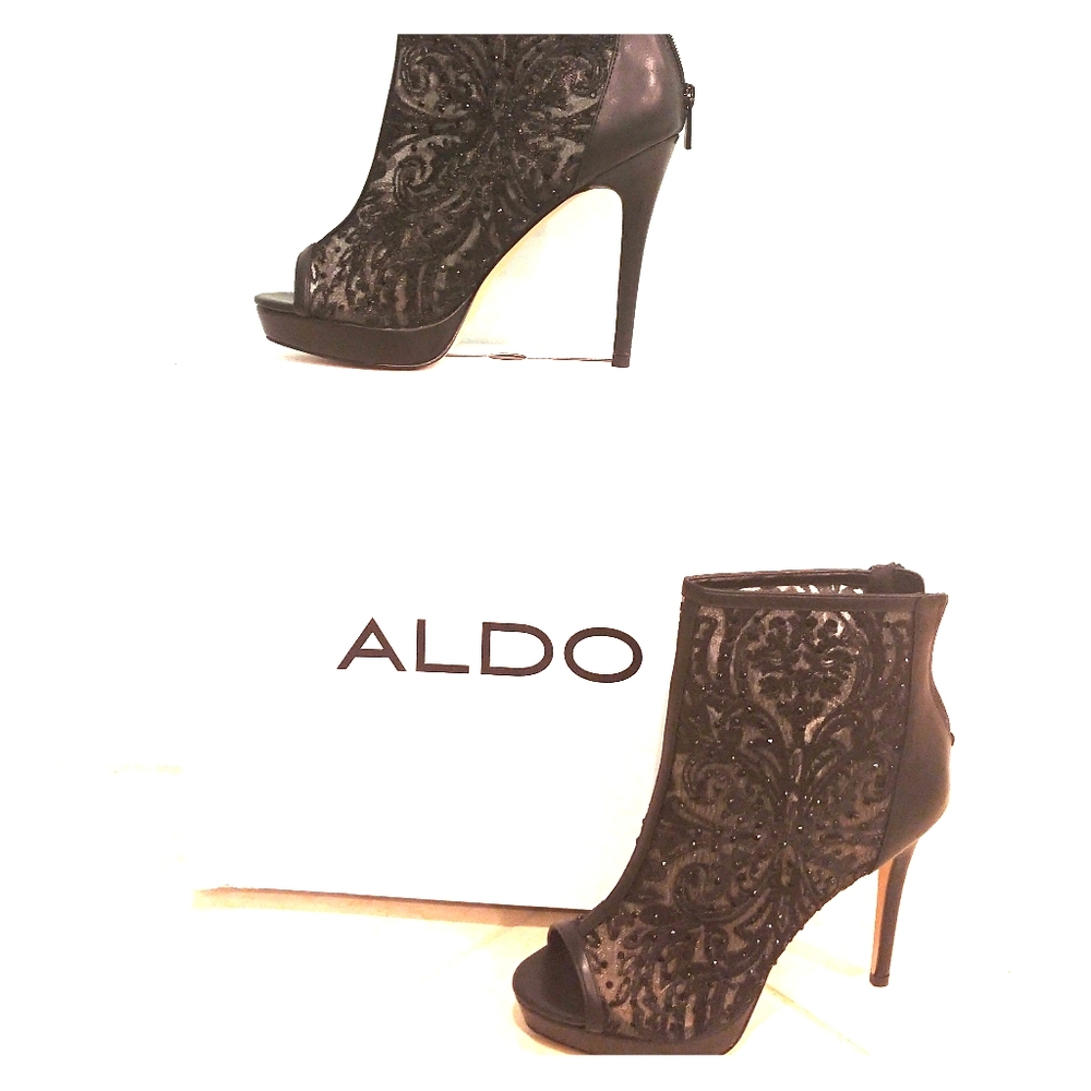 Aldo Uliana Booties size 9
